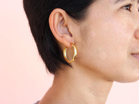 Solid 18k gold polished hoop earrings