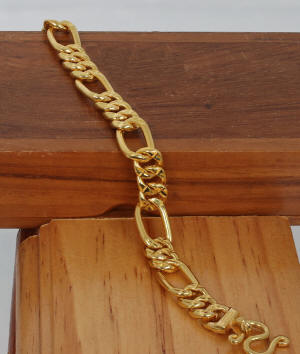 http://www.23kgold.com/Figaro 3 Baht 7.5" bracelet