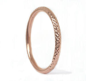 RoseGoldBangle_1000